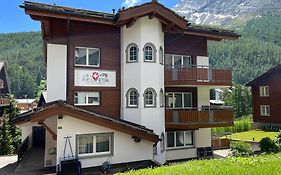 Helvetia Apartments